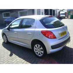 Peugeot 207 1.4 m:play