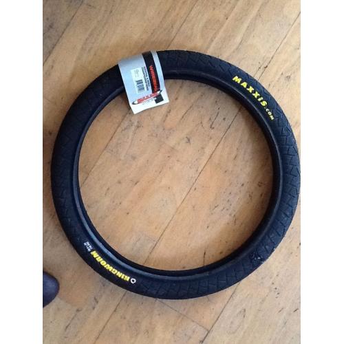 Maxxis Ringworm 20x1.95 BMX tyre