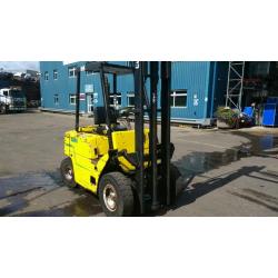 Clark diesel 2 tonne fork lift