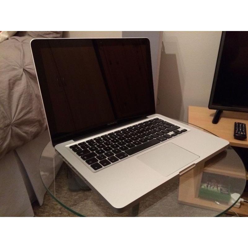 Macbook Pro i5 like new