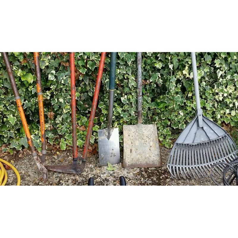 Gardening tools set