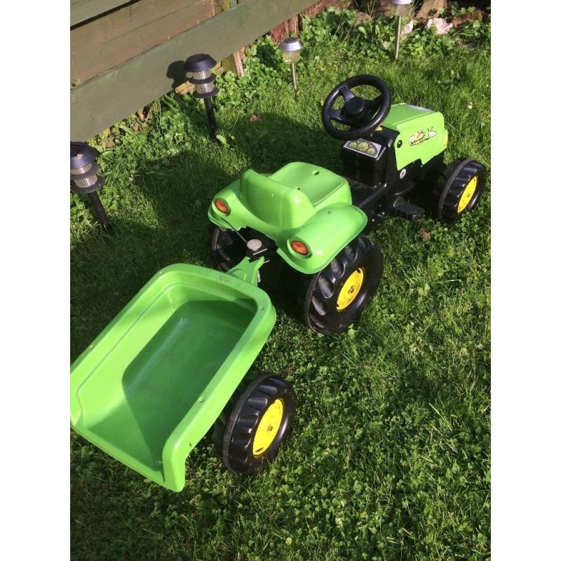 Great kids ride on pedal Tractor
