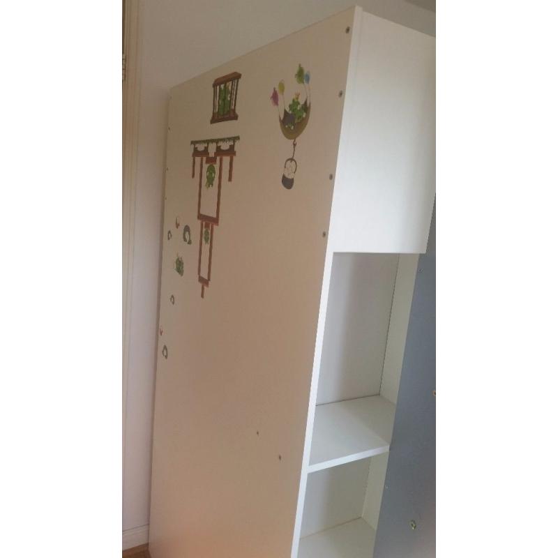Bunk bed