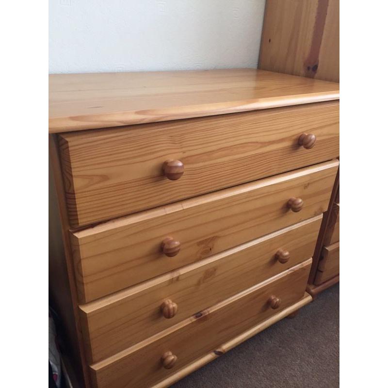 Chest of drawers