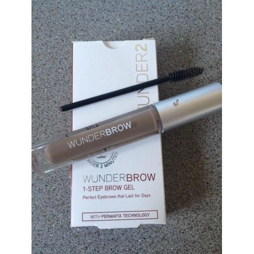 Wunderbrow brunette