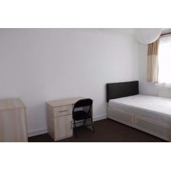 7 Awesome DOUBLE ROOMS in East London - ALL INCLUSIVE