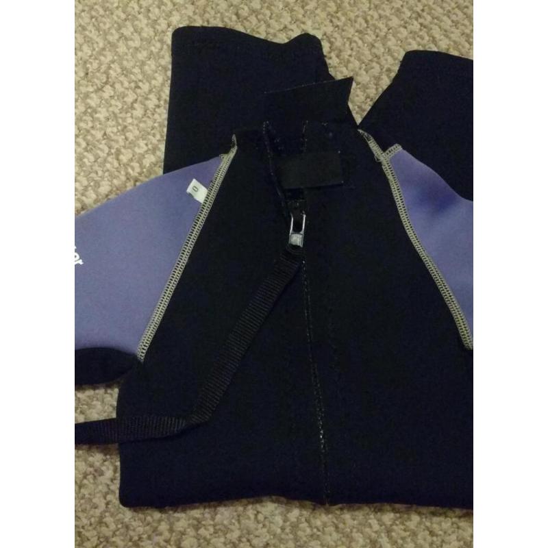 Neoprene suit size 1/2 years old