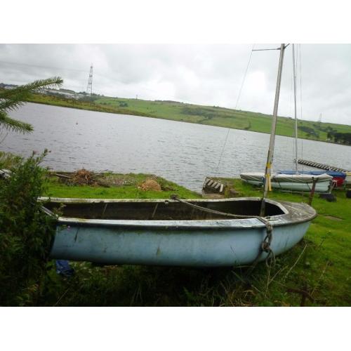 Albacore Dinghy (GRP) needs a caring owner