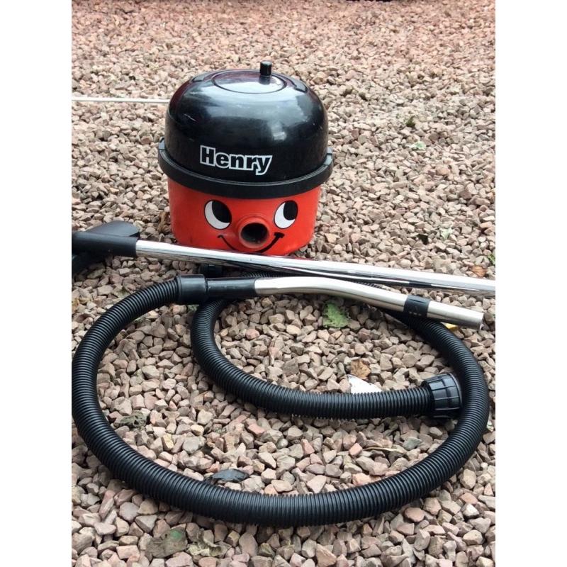 SPARE OR REPAIR HENRY HOOVER .. Think Switch broken