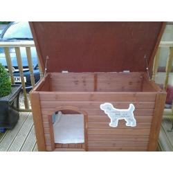 Dog kennal/house