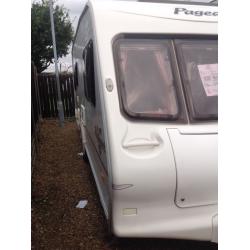 Bailey pageant Auvergne 2003 5 berth with full awing