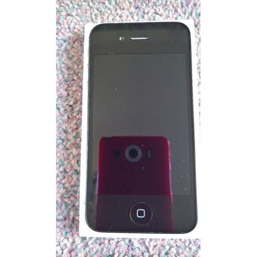 iPhone 4S 16gb immaculate factory unlocked black/silver