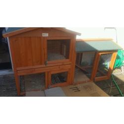 RABBIT/GUINEA PIG HUTCH FOR SALE