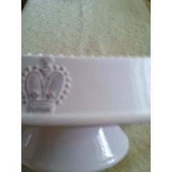 china cake stand