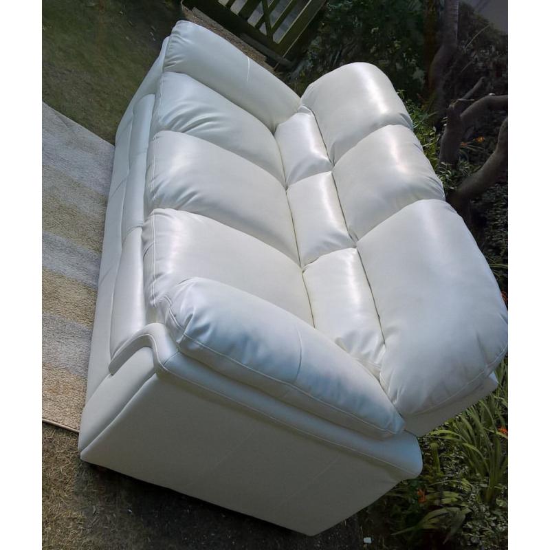 Ex-display Rochester 3 Seater Ivory Leather Sofa