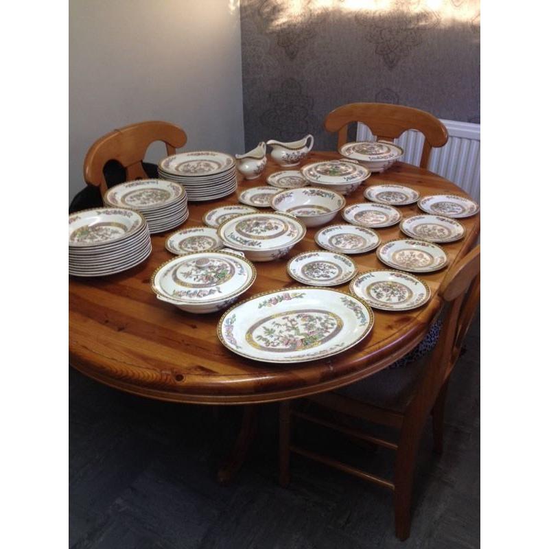 Round pine adjustable size solid table 4 chairs removerble seats