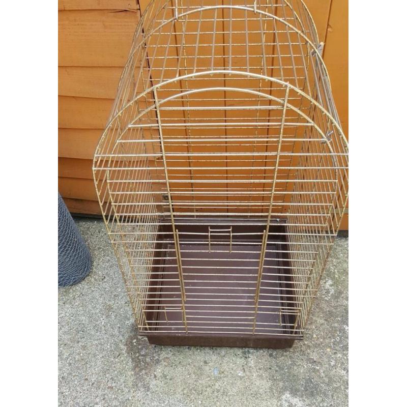 large Bird Cage - clean condition - finch, canary, budgie or parakeet!