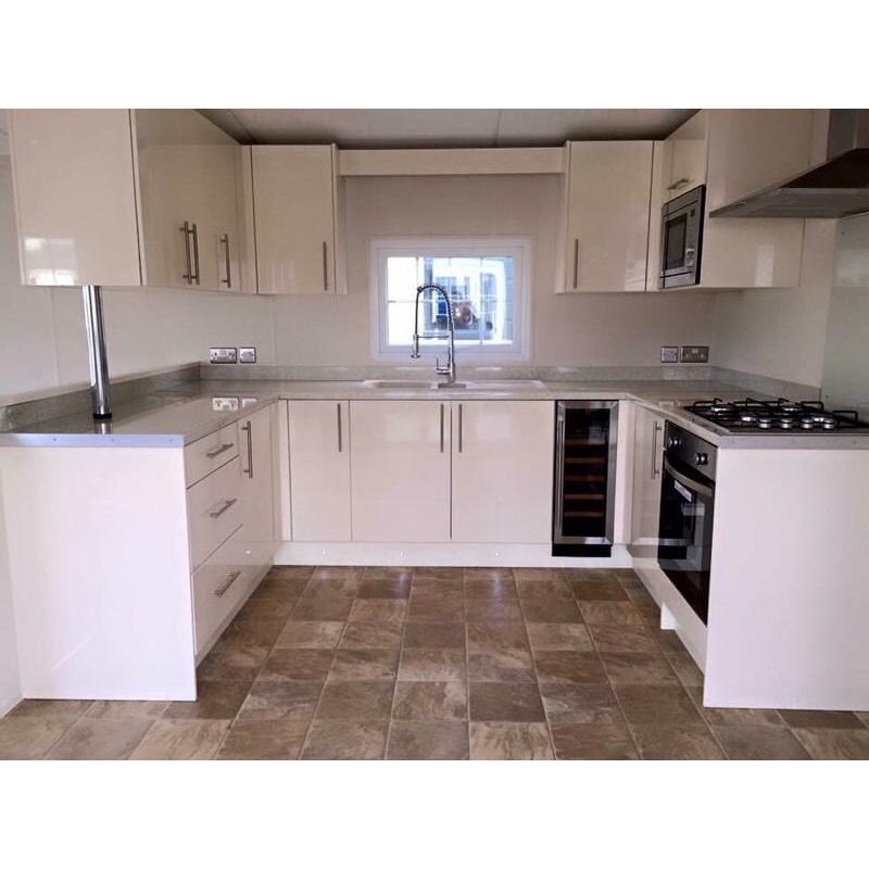 New 2016 Cristal Lodge 43x14 two bedrooms- static caravan