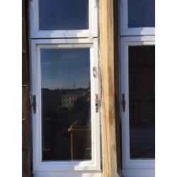 SASH AND CASE WINDOW PAINTER/PAINTING /REPAIRS /RESTORATION WEST END BYRES ROAD CHERRY PICKER