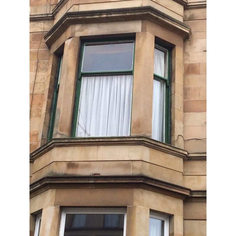 SASH AND CASE WINDOW PAINTER/PAINTING /REPAIRS /RESTORATION WEST END BYRES ROAD CHERRY PICKER
