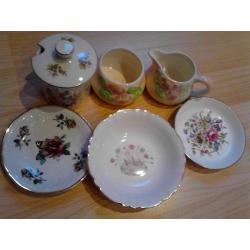 Fine china collection 6 pieces