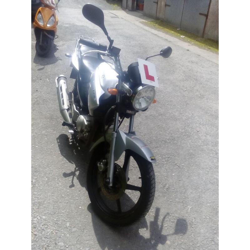 YAMAHA YBR 125 - SILVER - 2010
