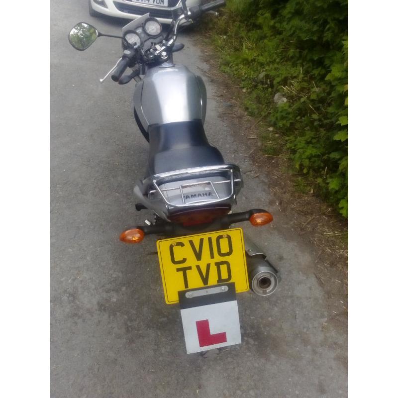 YAMAHA YBR 125 - SILVER - 2010