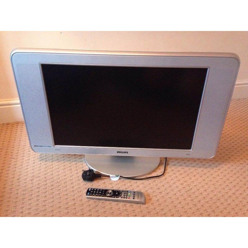 PHILIPS 26’’ LCD Flat Screen TV: