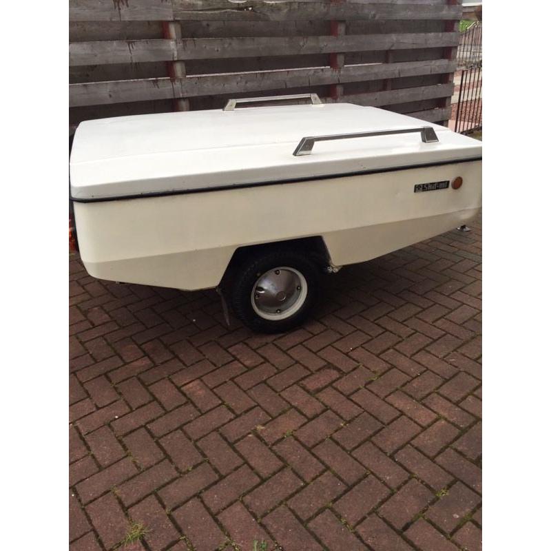 Tow-behind gear hauler (storage)