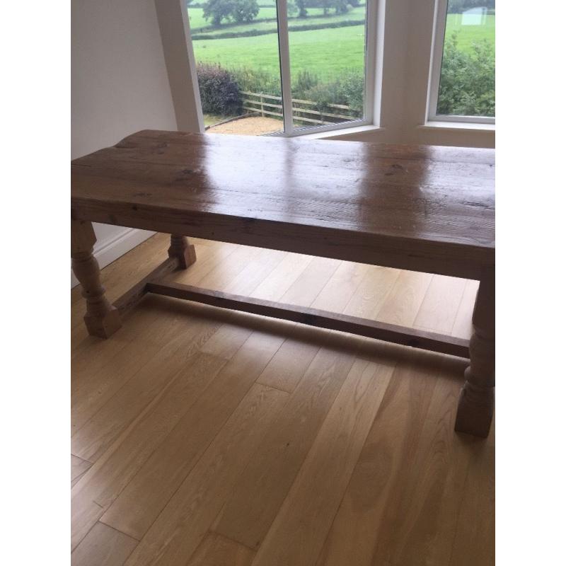 Beautiful large Solid Pine table
