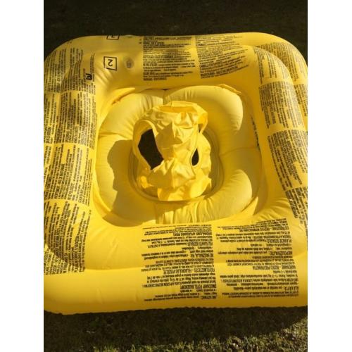 Best way baby swim safe seat