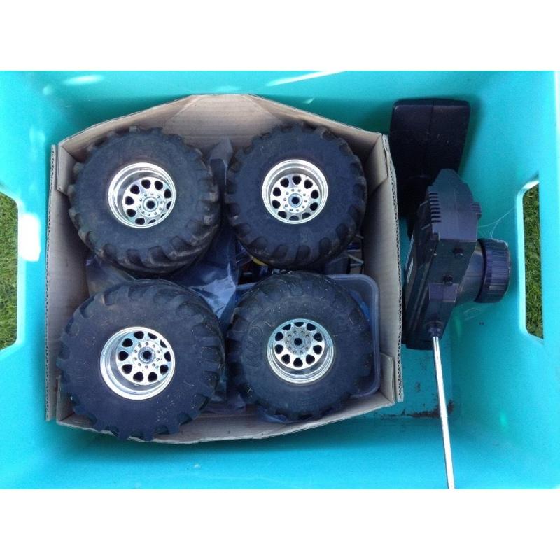 R/c hpi wheely king remote controlled truck