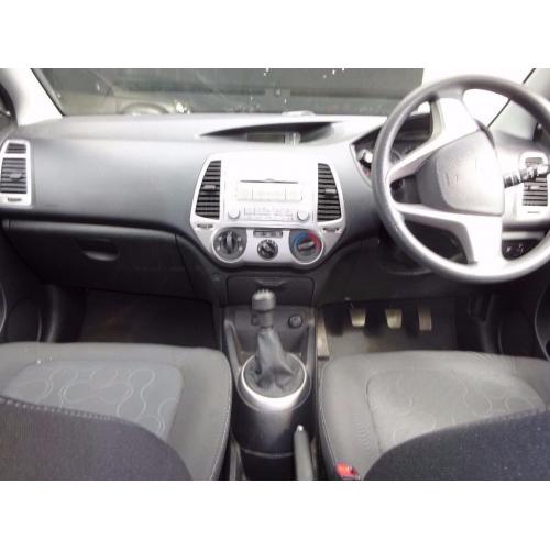 010 HYUNDAI I20 CLASSIC 5 DOOR 1.2,MOT JAN 017,1 OWNER FROM NEW,PART HISTORY,STUNNING INSIDE OUT