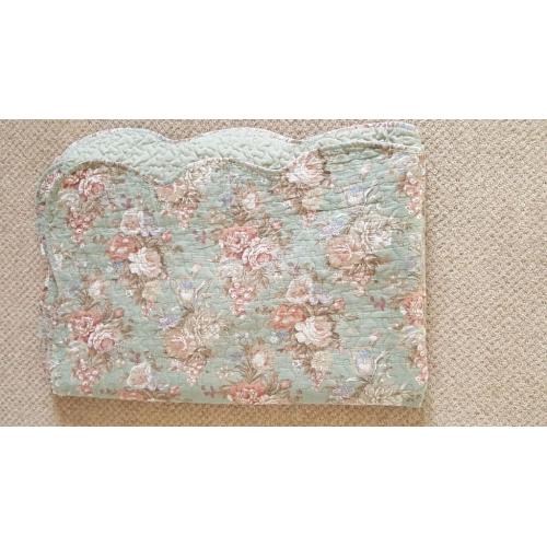 Vintage green floral throw/bedspread