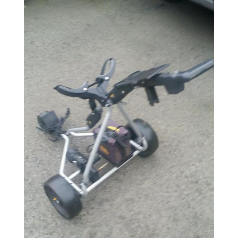 Electric golf trolley