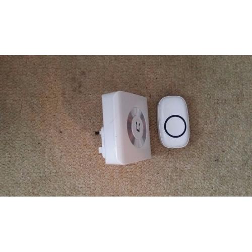 Wireless door bell - with bell built into plug. No offers please.