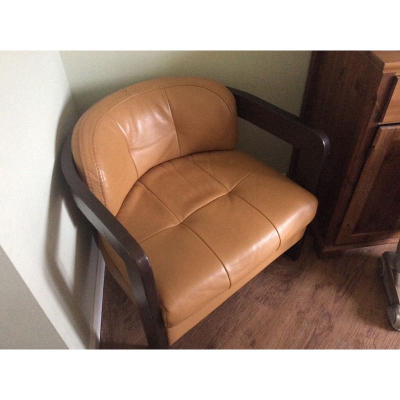 Gorgeous Italian leather and wood bucket chair,vgc