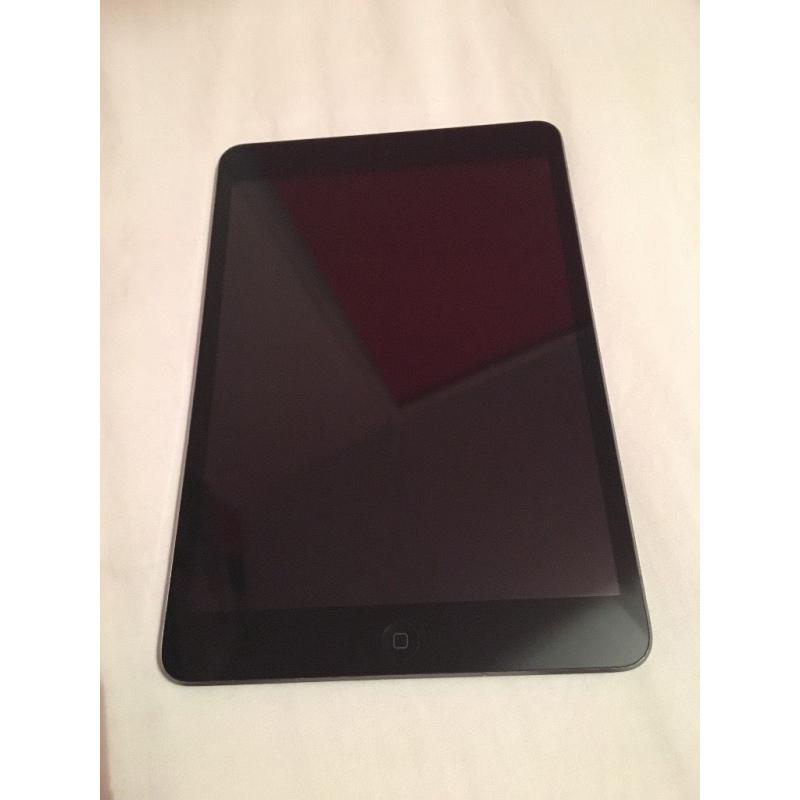 iPad Mini 16gb - Great condition - Barely used