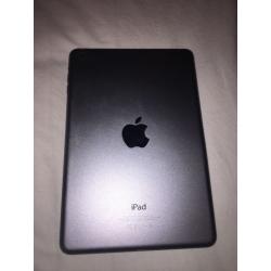 iPad Mini 16gb - Great condition - Barely used