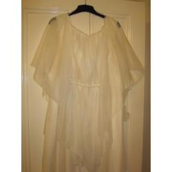 Lovely Ivory chiffon effect nylon wedding dress - 1950's style vintage clothing