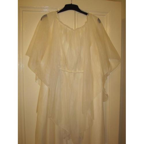 Lovely Ivory chiffon effect nylon wedding dress - 1950's style vintage clothing