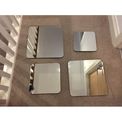 Set of 4 square mirrors