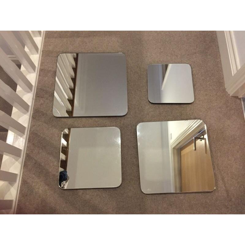 Set of 4 square mirrors