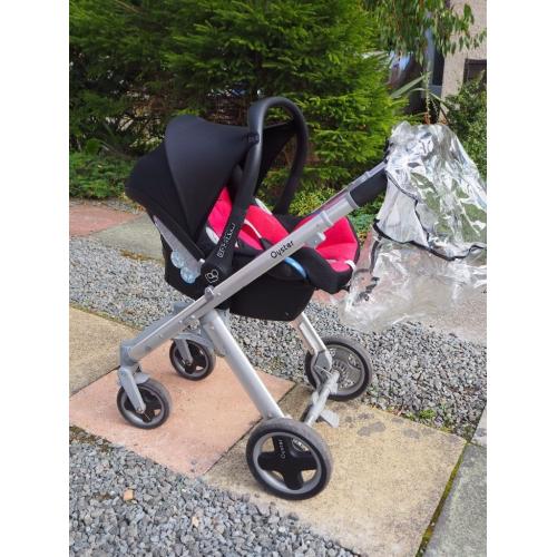Maxi-Cosi CabrioFix Group 0 Car seat with separate ISO fitting base