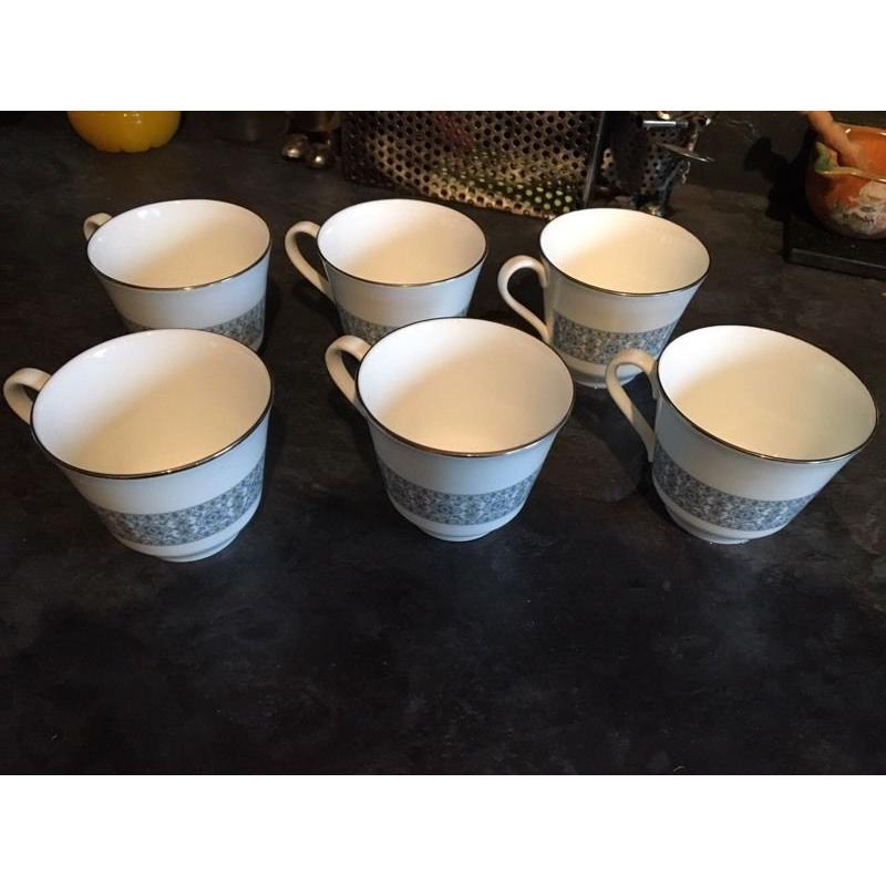 Royal Doulton tea set