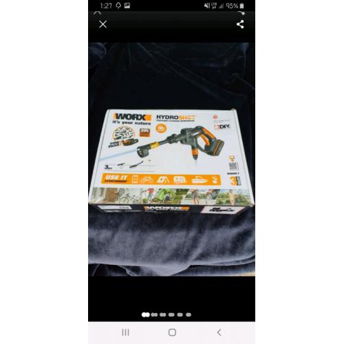 New Worx 20v Hydroshot Pressure Washer 3 extra pieces Soap Dispenser,