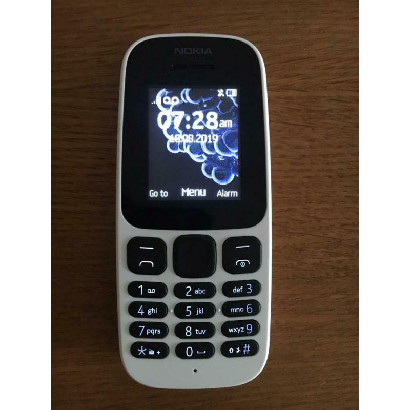 Nokia 105 white mobile phone