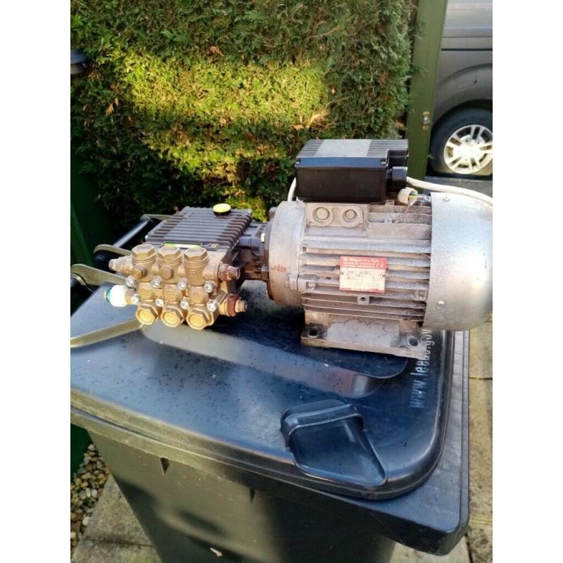 Single Phase Pressure Water and Pump Excellent Working order