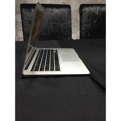 Apple MacBook Air 13? 4gb ram i5