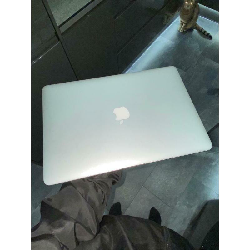 Macbook Pro 15?